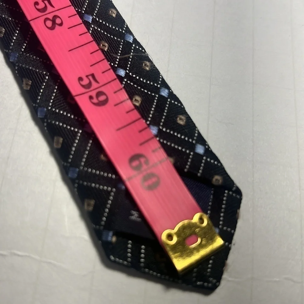 Nautica ties 100%